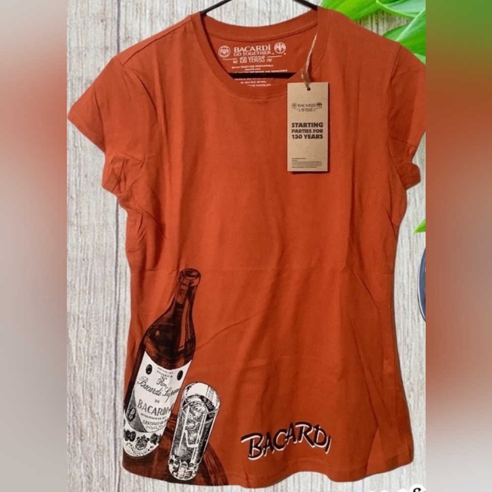 BACARDI Rum 2012 Promo T-Shirt in "Like New" Condition sz. Large